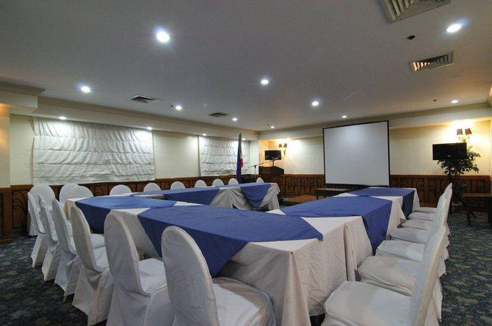 โรงแรม เทียรา โอเรียนทัล Makati City ภายนอก รูปภาพ