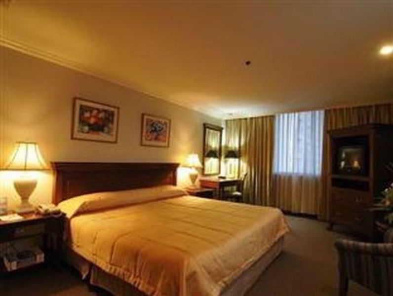 โรงแรม เทียรา โอเรียนทัล Makati City ภายนอก รูปภาพ